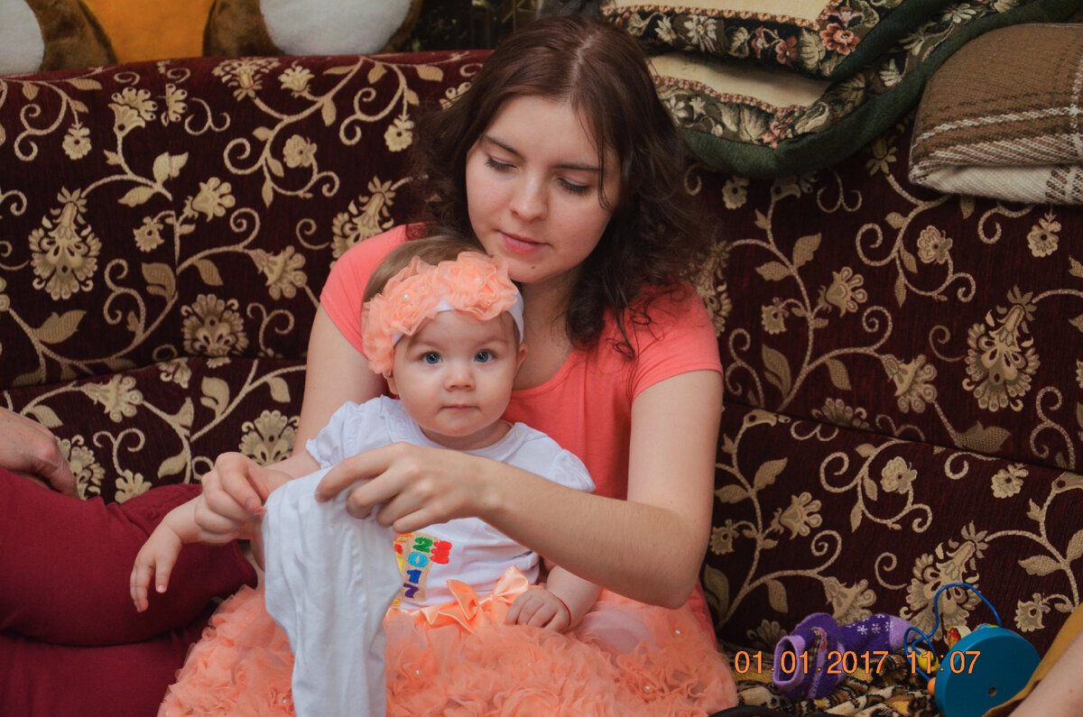 Дочке почти годик
