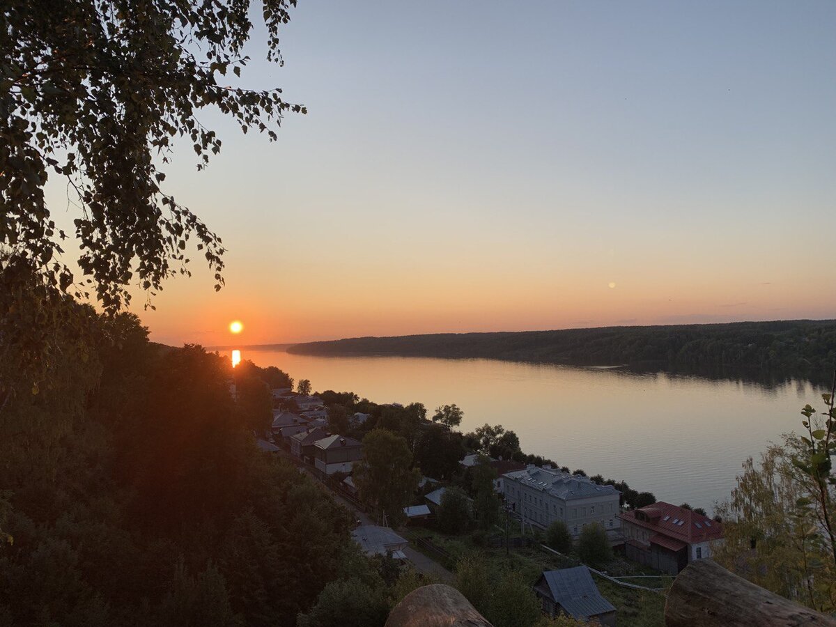 Как можно не любить этот простор! Но чтобы его любить каждый день - нужно много денег!