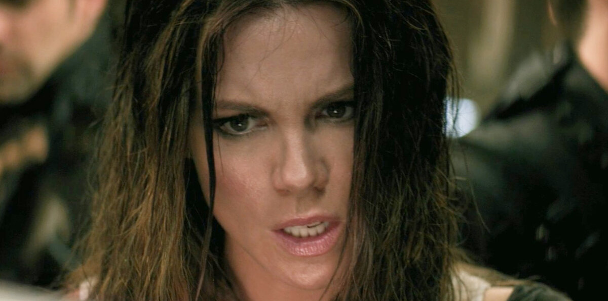 Кейт Бекинсейл в ярости