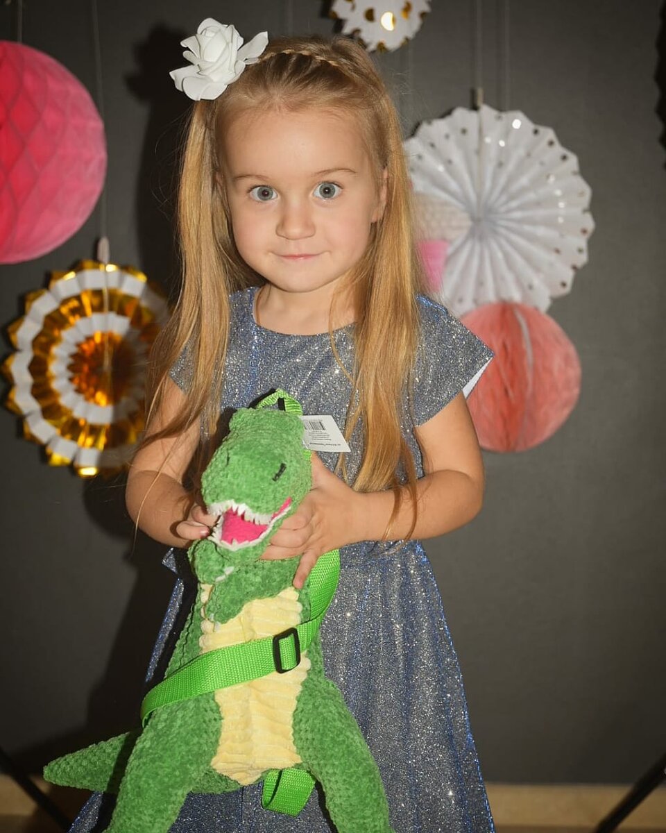 Моя юмористка Лиза. 22 ноября "стукнуло" 3 года малышке.