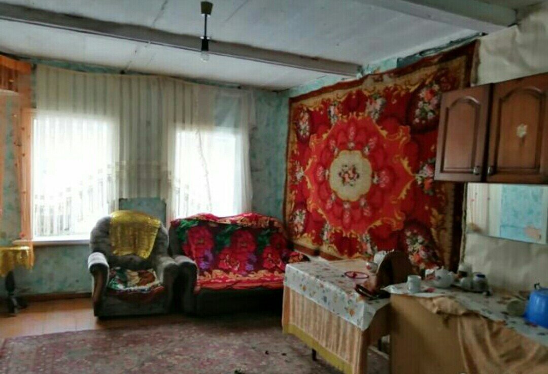 Та же гостиная