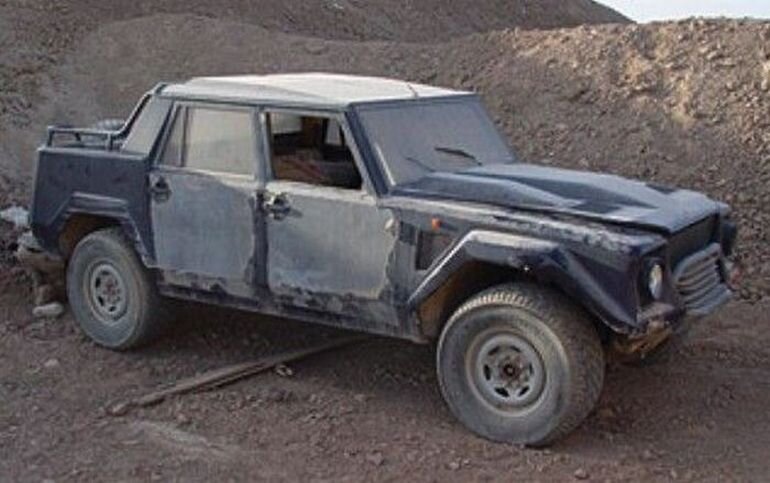 Lamborghini LM002