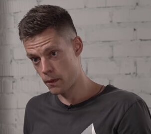  Юрий пораженный,  фото взято из видео Юрия Дудя "Беслан. Помни." 