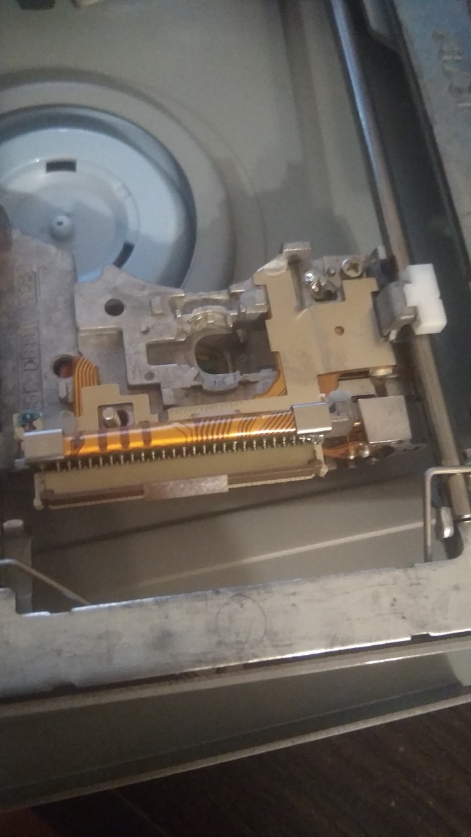 DVD привод в разборе