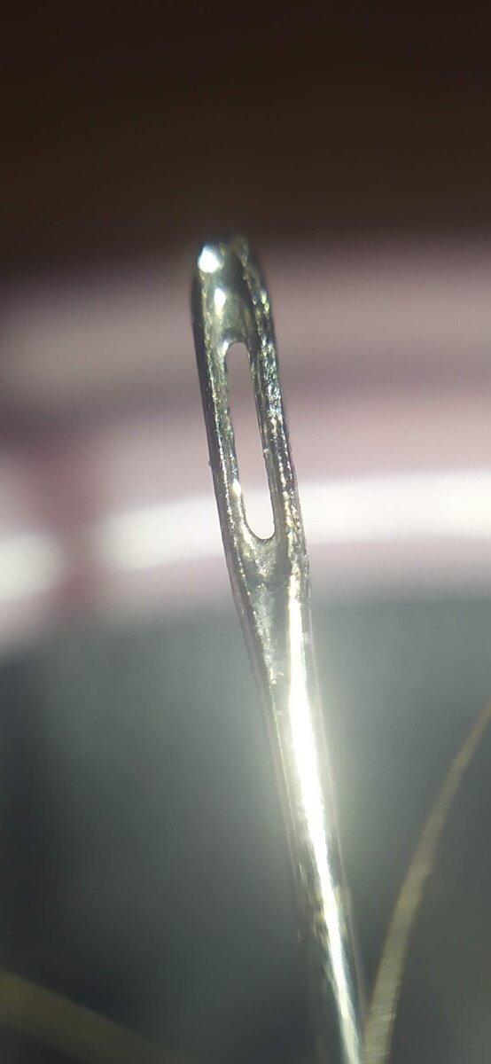 Ушко небольшой иголки