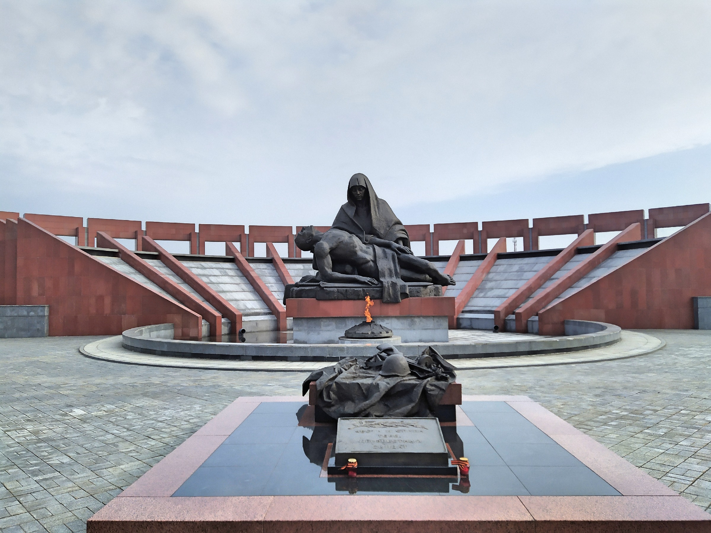 Мемориальный комплекс в москве