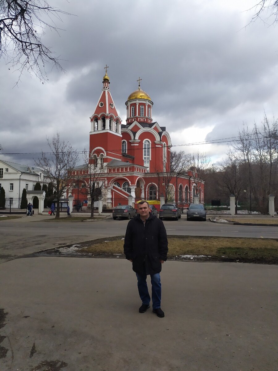 Православный островок в Петровском парке.
