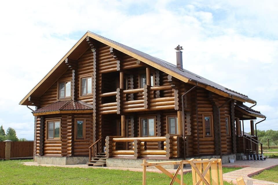 дома из бруса киров. дом из профилированного бруса. деревянный дом из профилированного бруса. домик из профилированного бруса. дом клееного бруса бергер 220.