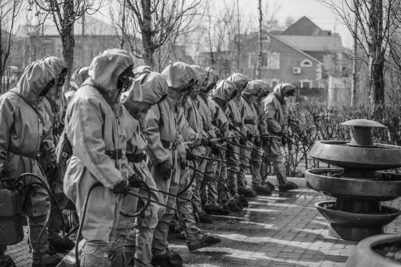 Чтобы доехать тайными тропами до Краснодара, брали с тех, кому очень надо, по сто рублей. Сумасшедшие деньги по тем временам, среднемесячная зарплата!