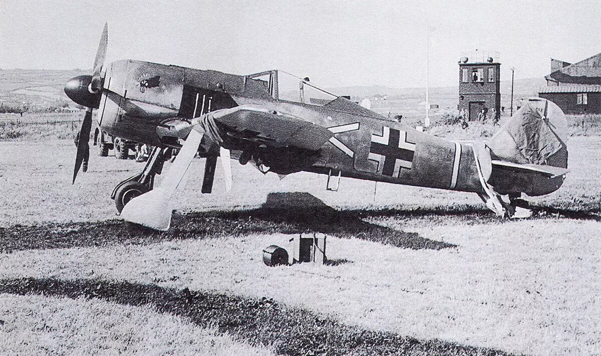 Fw-190А-3 после посадки в Ю.Уэльсе 