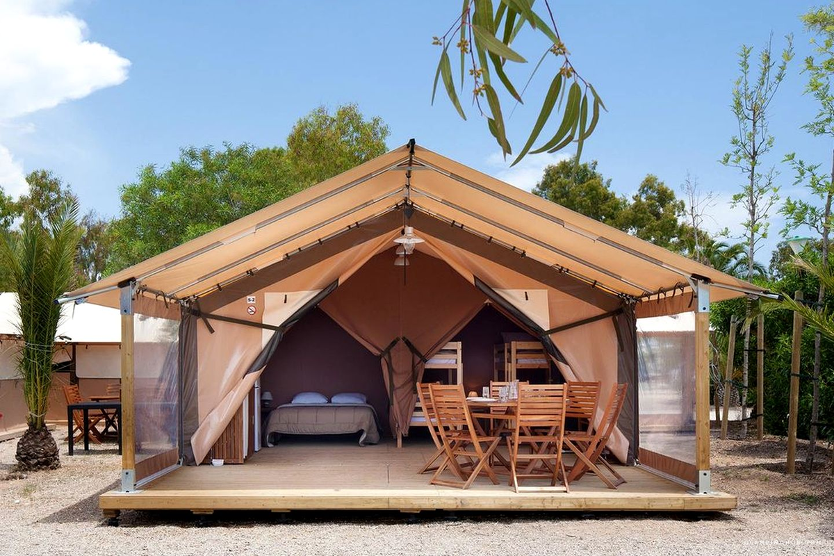 Glamping Hub