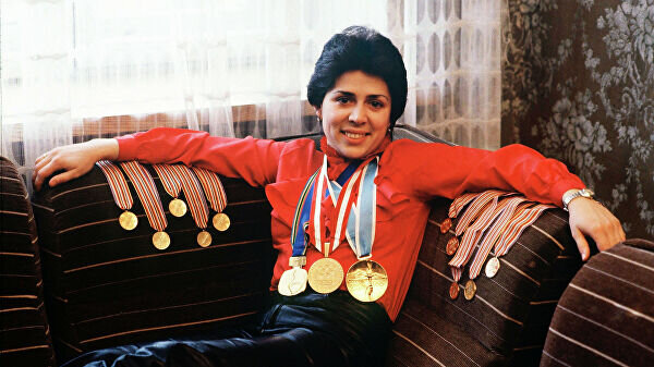 Ирина Роднина, гражданка США, и ее высказывания о нытье россиян.