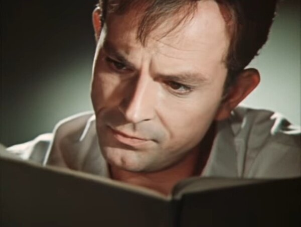 Игорь Васильев в роли Прончатова