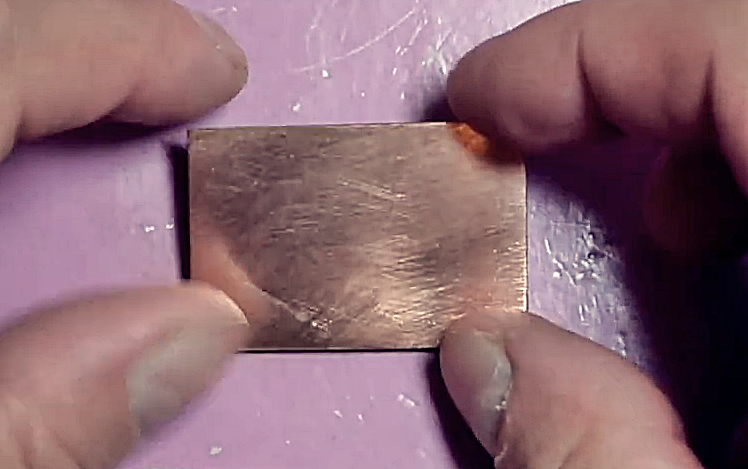 Простой и дешёвый способ протравить плату в домашних условиях ...