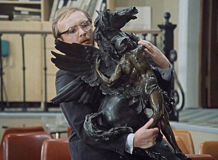 Кадр из фильма *Служебный роман*, 1977 | Фото: liveinternet.ru