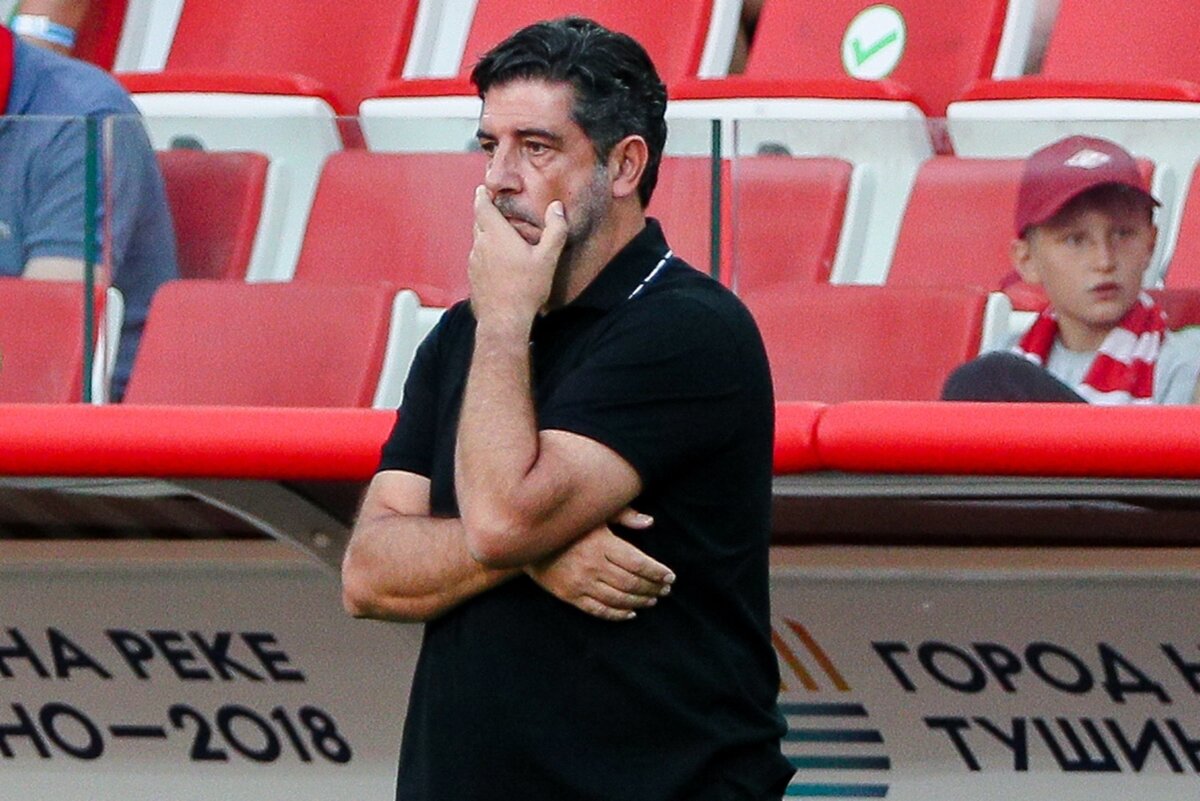 Над Руем сгущаются тучи.