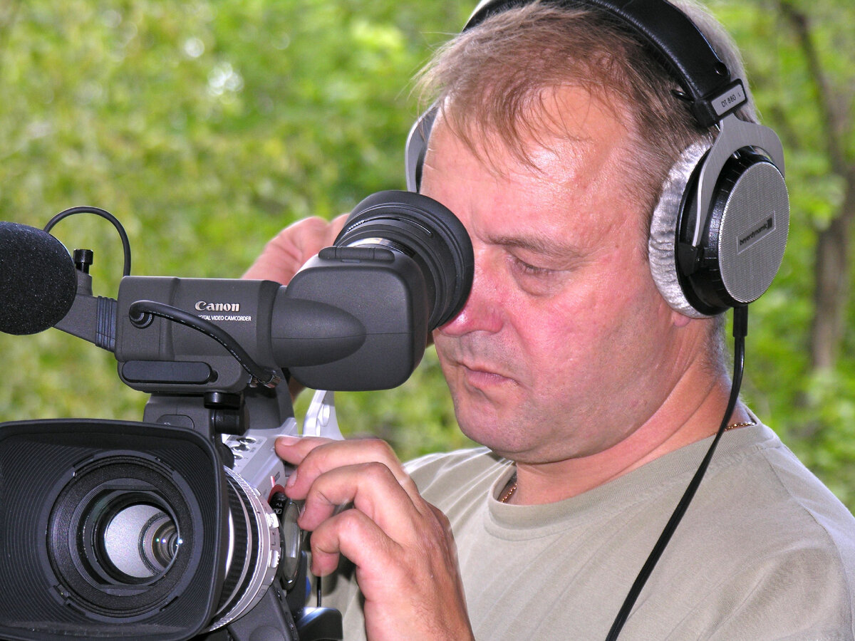 Оператор-постановщик Сергей Воронцов - один лучших операторов, с которым Радику Кудоярову посчастливилось поработать в нескольких проектах. К сожалению, его уже нет с нами... Из личного архива Радика Кудоярова