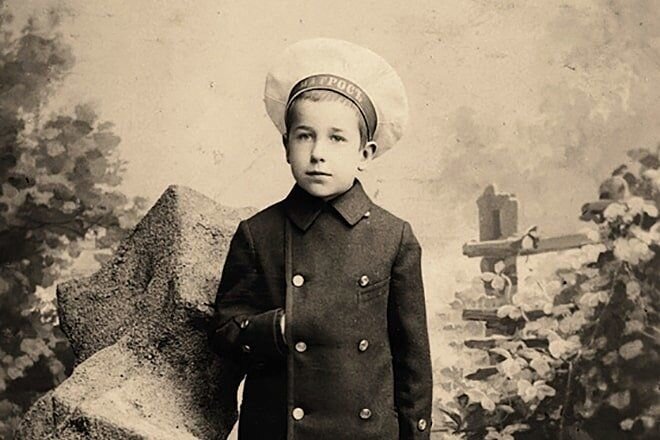 Игорьку Лотареву шесть лет. 1893 год 