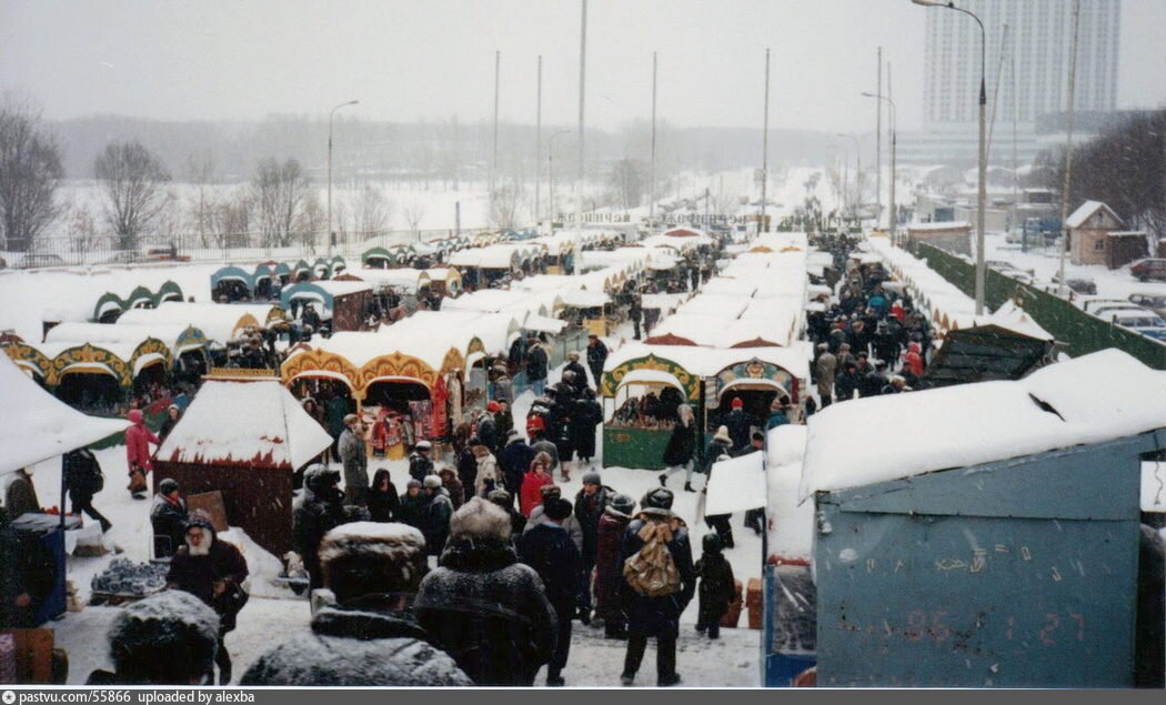 Измайловский рынок "Вернисаж" в конце 80-х