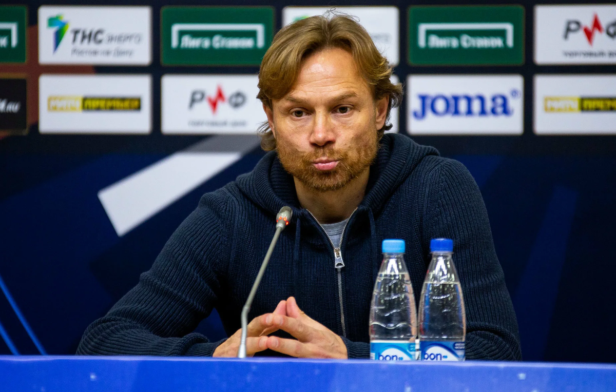 Валерий Карпин