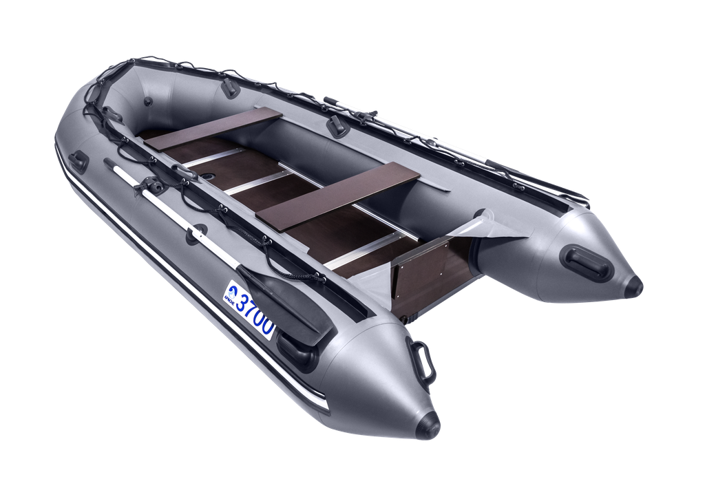  Моторная лодка Апачи 3700 СК. Большая и вместительная, тоже легко выйдет на глиссер.