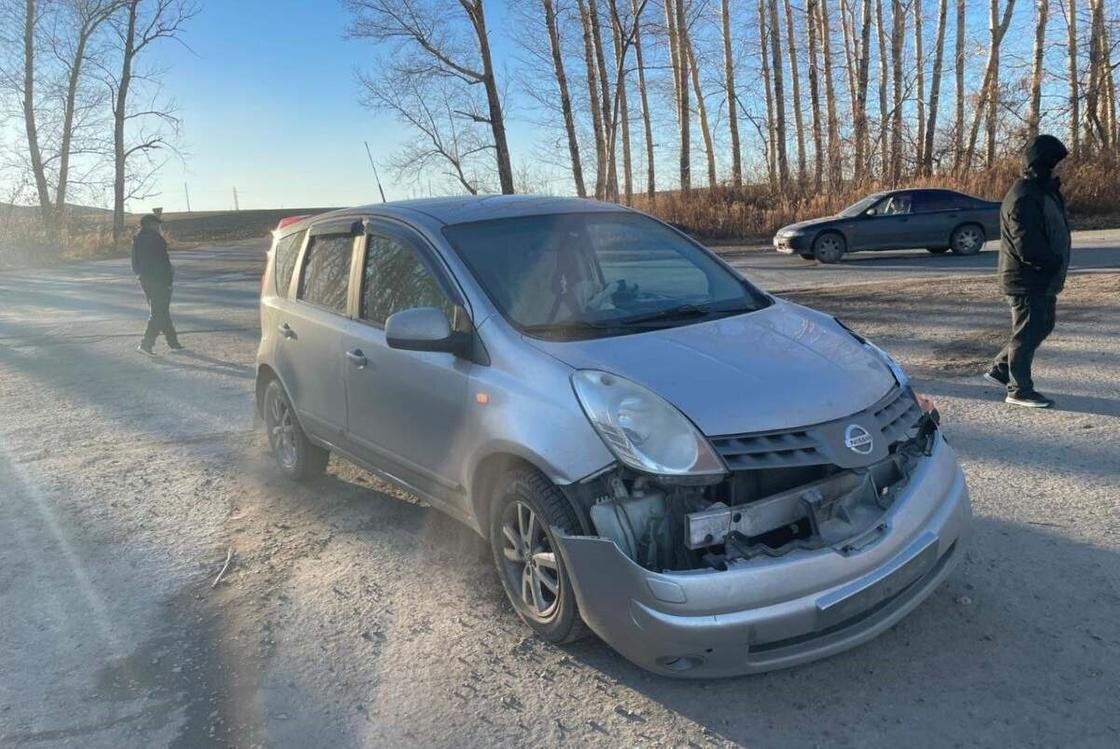    Автомобиль после ДТП в ВКО:polisia.kz