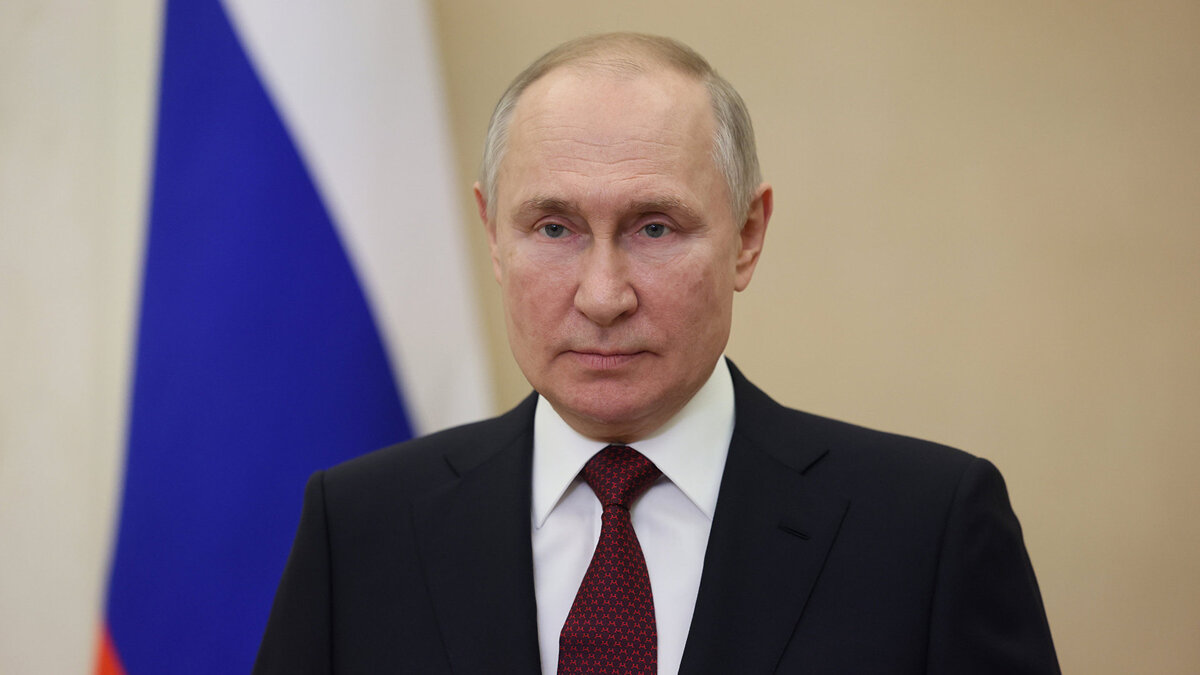    Видеообращение президента РФ В. Путина к участникам встречи глав оборонных ведомств государств - членов ШОС и СНГ© POOL