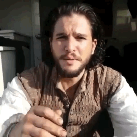 ... и поймаем поцелуи от Джона Сноу.