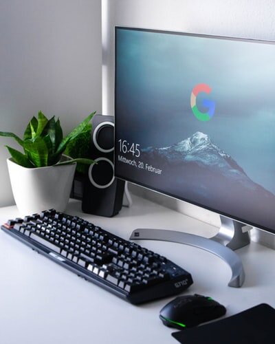 https://unsplash.com/photos/wzVQp_NRIHg