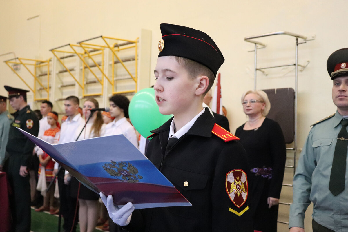 кадеты росгвардии. классы росгвардии. росгвардия праздник. классы росгвардии. кадетский класс росгвардии.