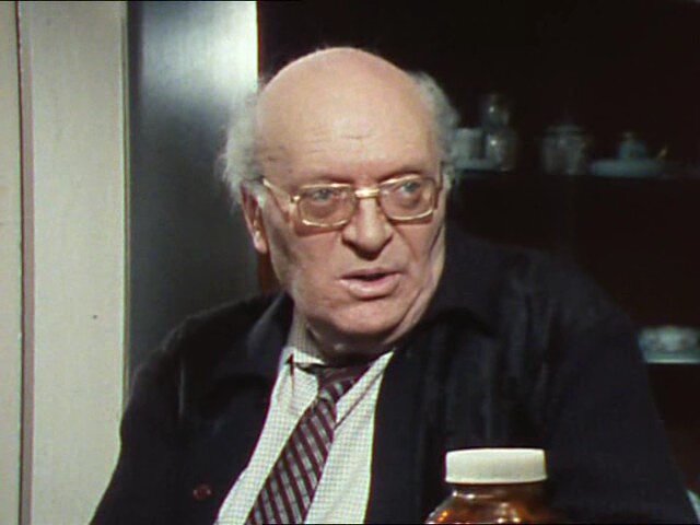 Юрий Аверин в фильме "Следствие ведут ЗнаТоки".