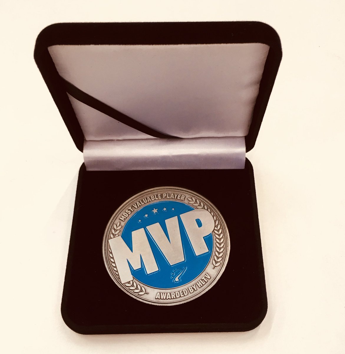 MVP - most valuable player (самый ценный игрок  турнира)  