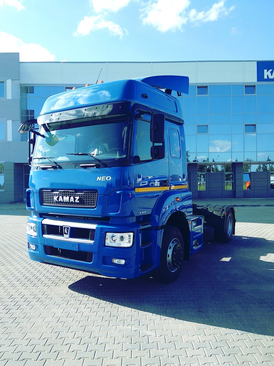 КамАЗ 5490