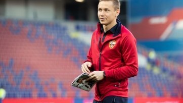 Ефремов присоединился к ЦСКА в декабре 2012 года. Хавбек дважды становился чемпионом России с московским клубом, выигрывал Кубка страны и трижды становился обладателем Суперкубка России. На счету футболиста 54 матча за основную команду ЦСКА.
