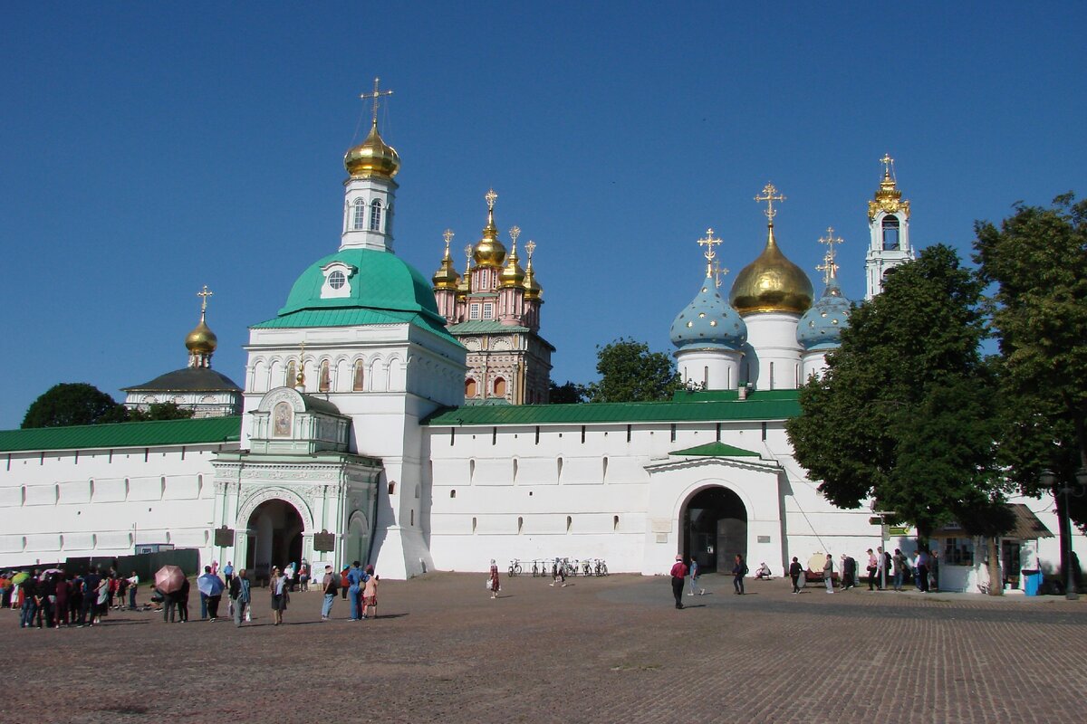 Храм в сергиевом посаде лавра