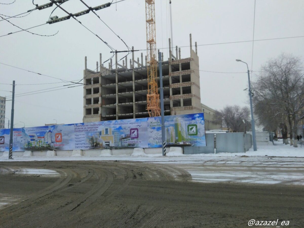 Всё меньше и меньше остается этажей...