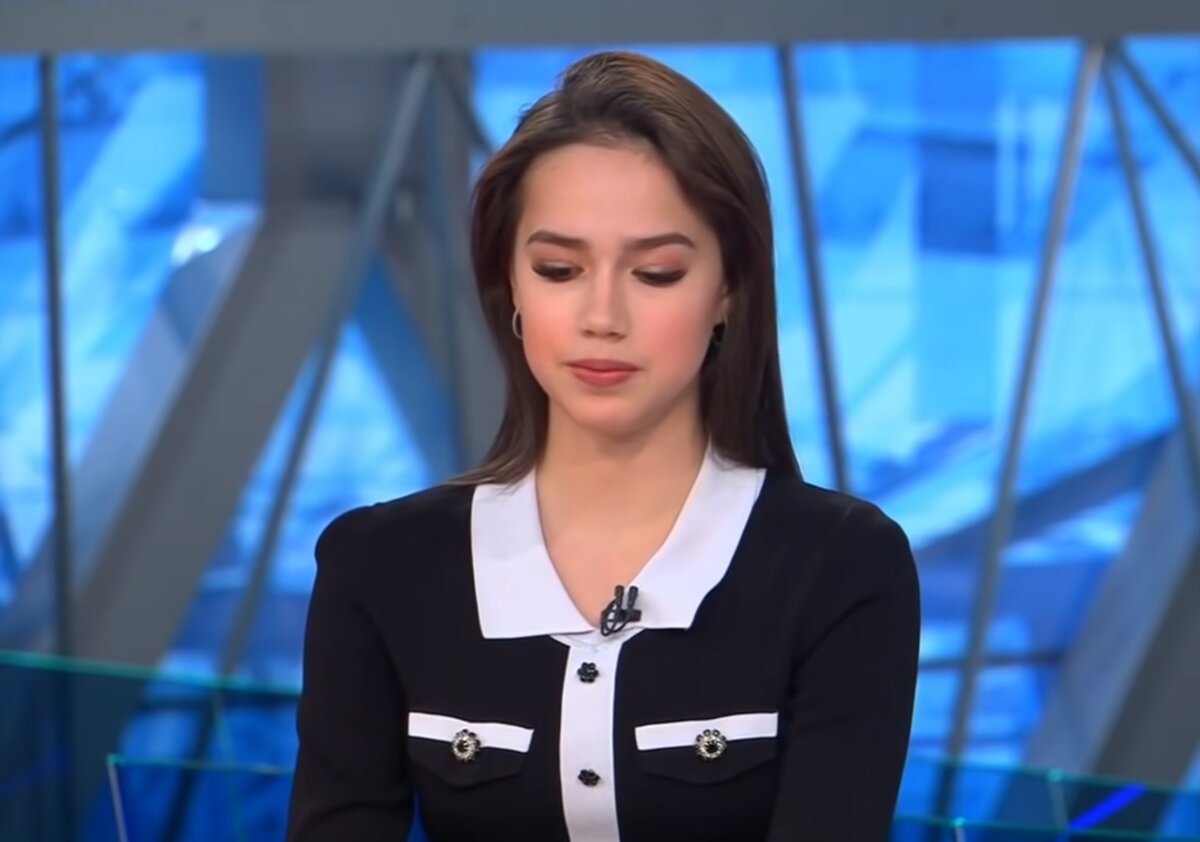 Алина Загитова в эфире первого канала