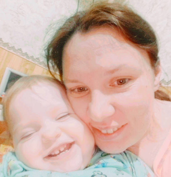 Немного заразительных улыбок от нас