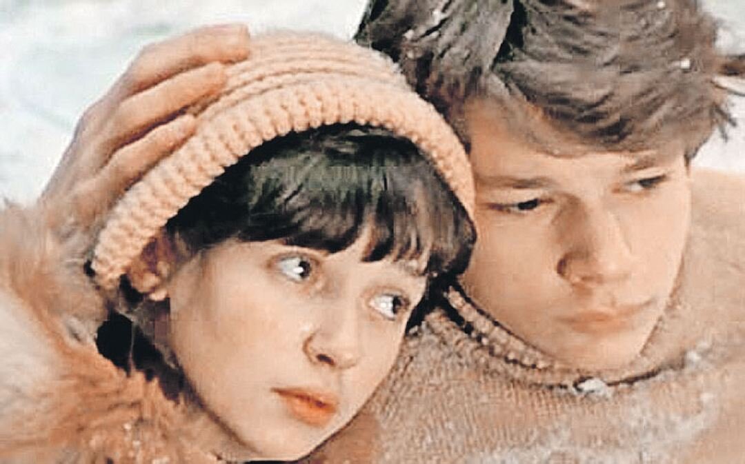 Кадр из фильма "Вам и не снилось" 1980 год