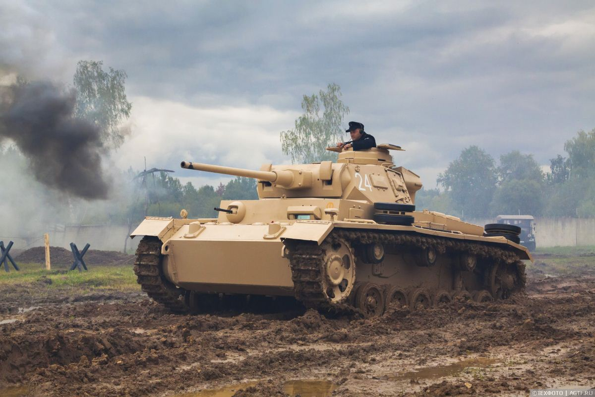 Что такое т3. Т-4 танк. Немецкий танк т3. Танк PZ 3. Т-3 танк Германия