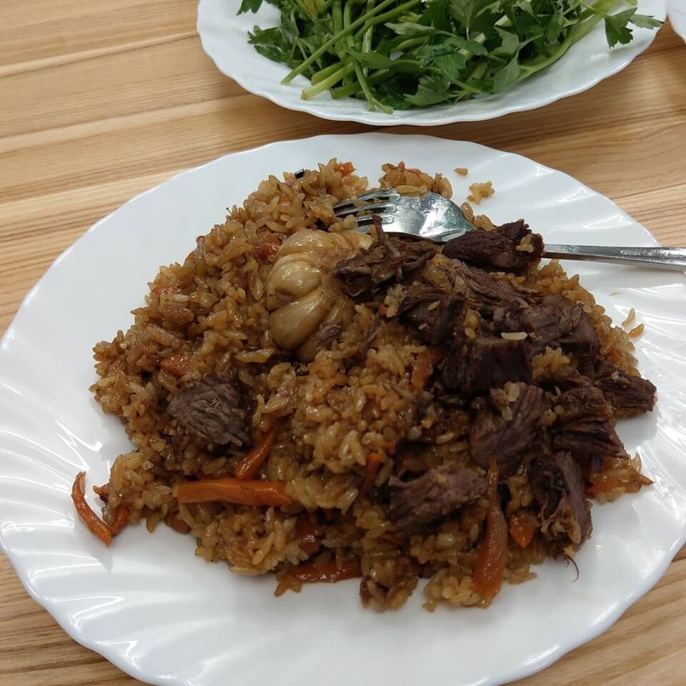 Это уже готовый плов