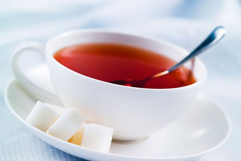 Снижению глюкозы в крови беременной  - одна из причин головных болей