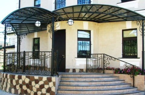  Ads by optAd360Крыльцо частного дома с крышей