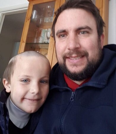 Просто представьте себе ситуацию: сидите на работе, никого не трогаете — и тут на экране телефона вместо привычного сына-лохматика возникает вот такой красавец)) Фото: Kevin Moore