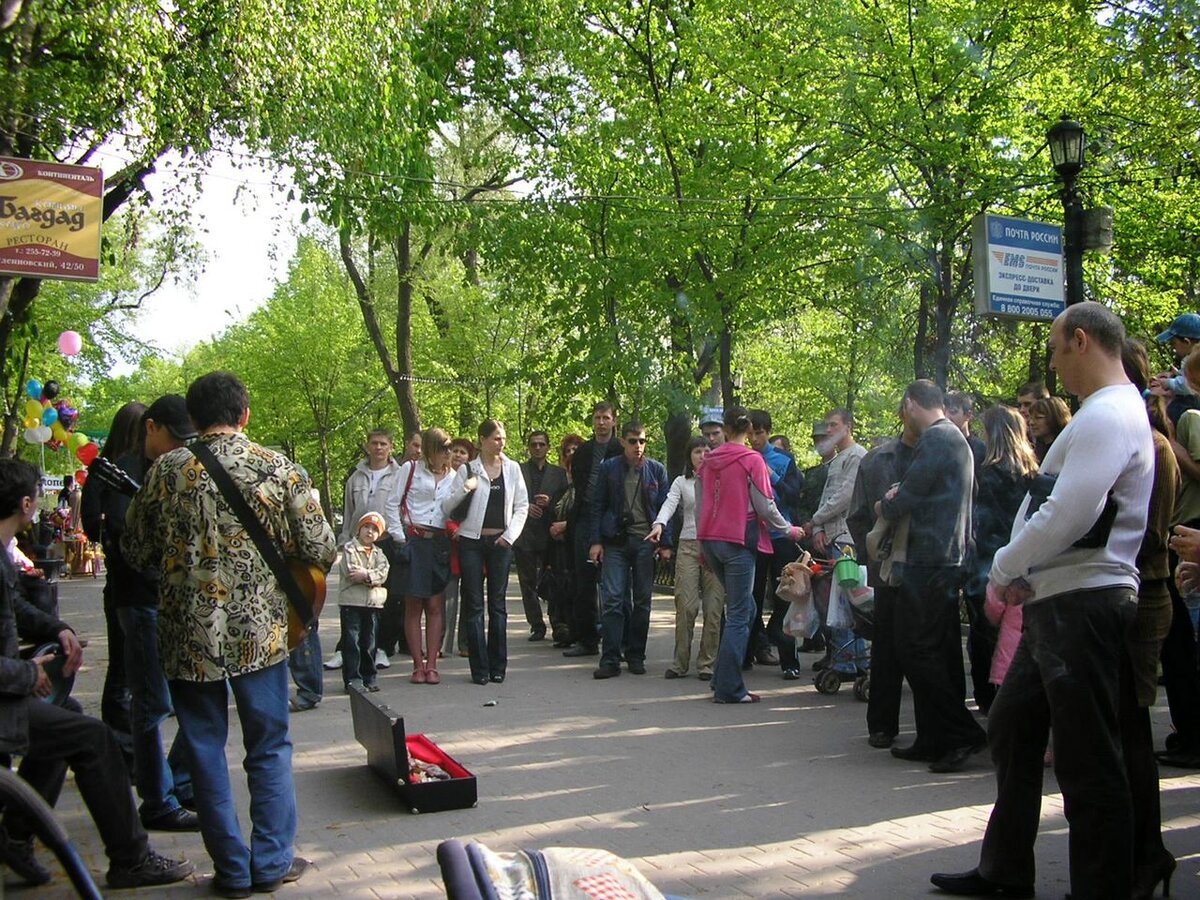 Рабочий день уличных музыкантов. 