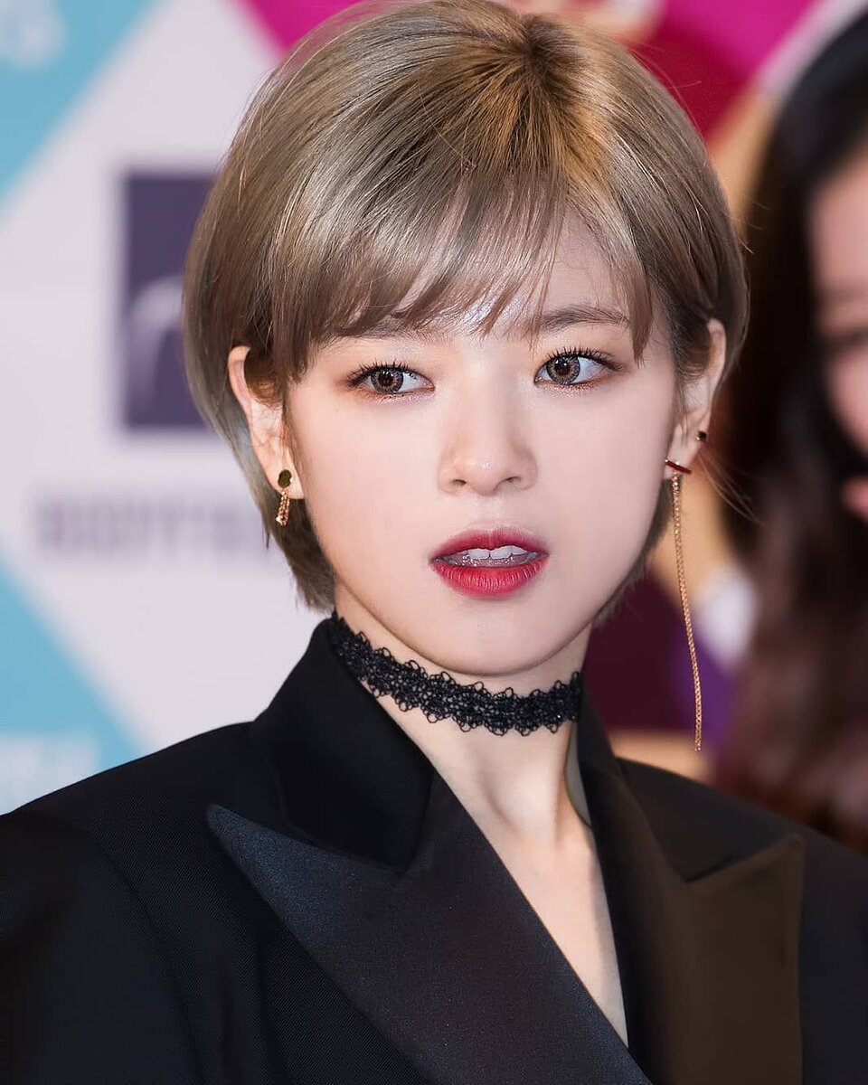 twice jeongyeon