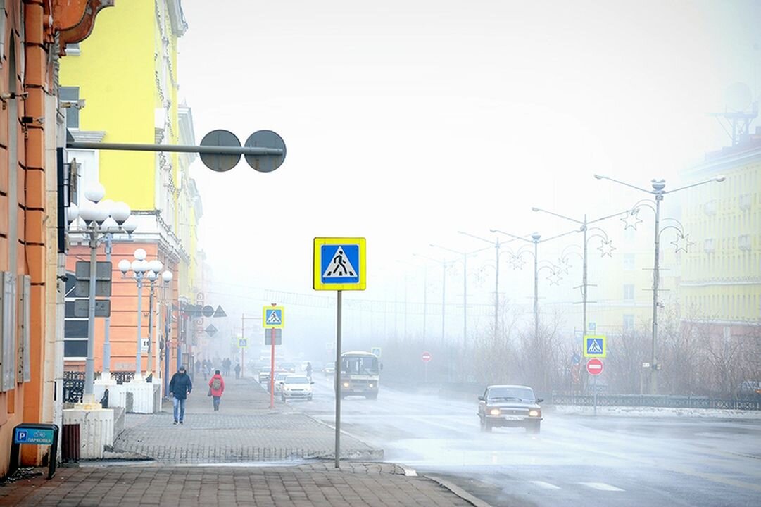 Газовый туман в Норильске.Штиль.2019 год