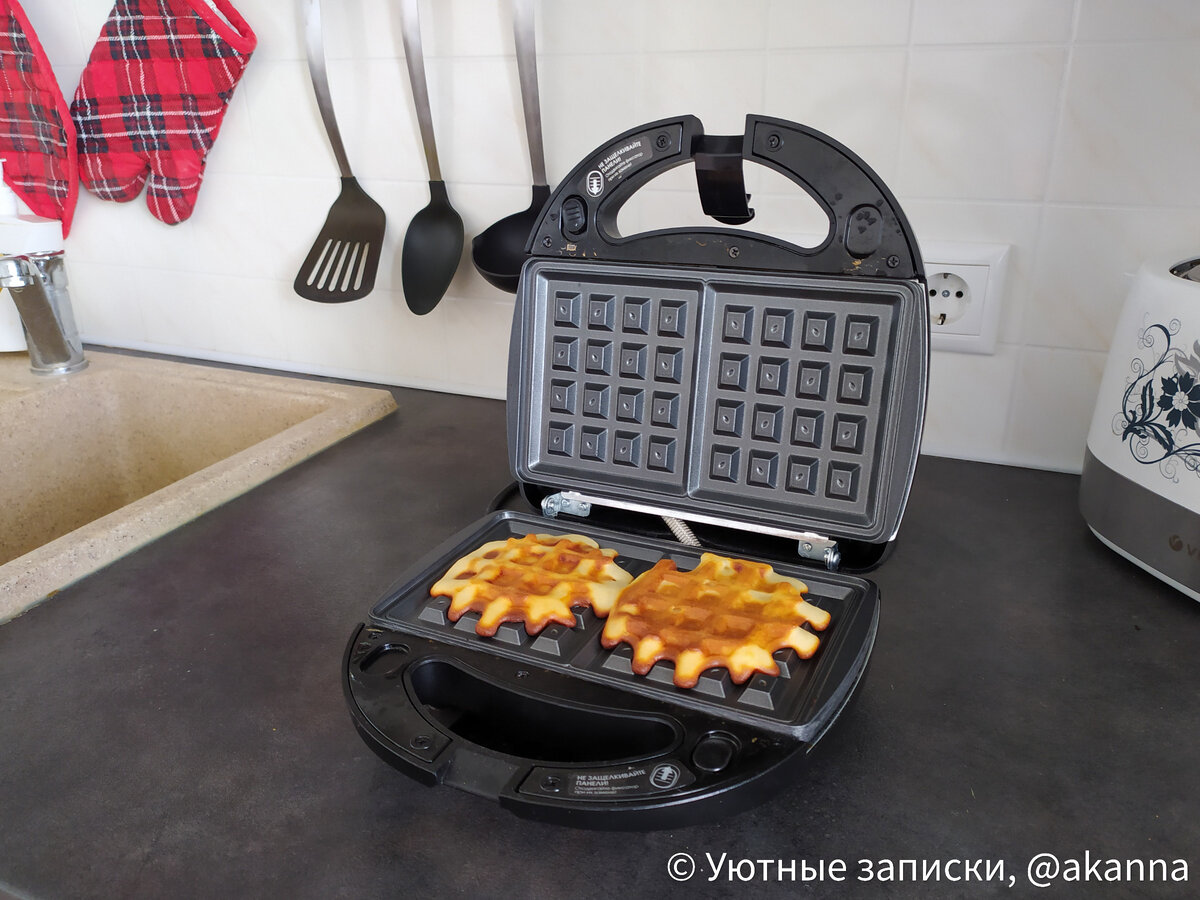 Все рецепты, которые есть в этой статье, я тестировала на мультипекаре от Redmond. На других вафельницах результат может отличаться