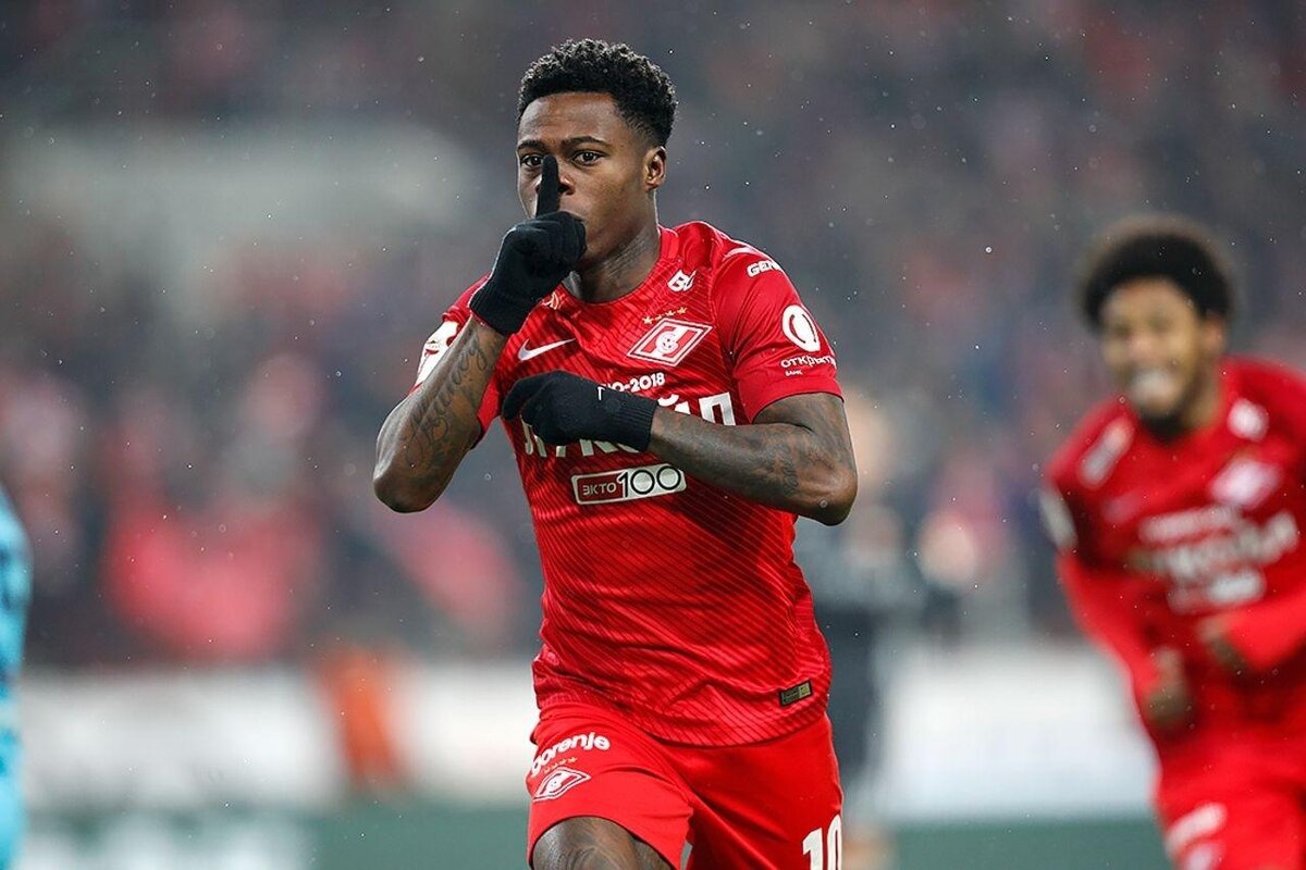  Куинси Промес прзднует очередной гол за «Спартак».