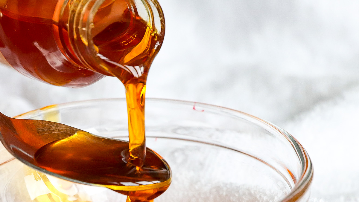 Цвет масла зародышей пшеницы яркий и насыщенный